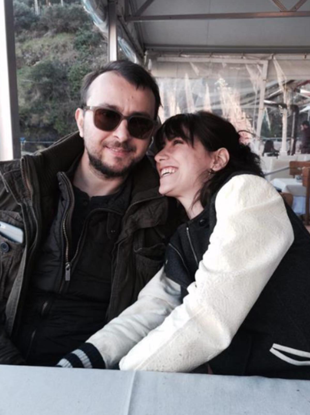  &Uuml;lkeyi terk ediyorlar  denmişti! Hazal Kaya ve Ali Atay son noktayı koydu 1