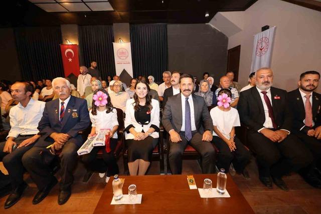 Hatay’da yaşlılar ve çocuklar 30 Ağustos Zafer Bayramı programında bir araya geldi 1