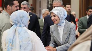 Bakan Göktaş, Mardin’de şehit aileleri ve gazilerle vefa buluşmasında bir araya geldi
