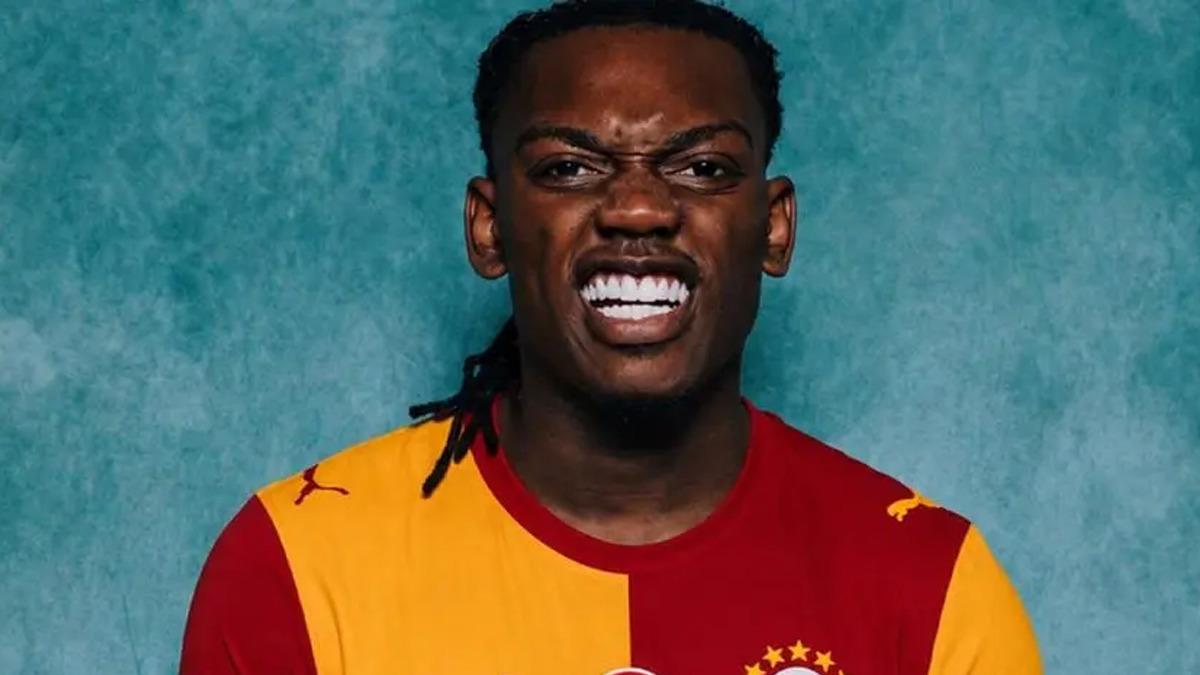 Galatasaray, Leao transferini KAP a bildirdi! 1