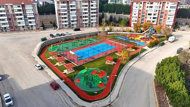 Karabük’te yeşil seferberlik: 58 bin ağaç ve çiçek toprakla buluştu 1