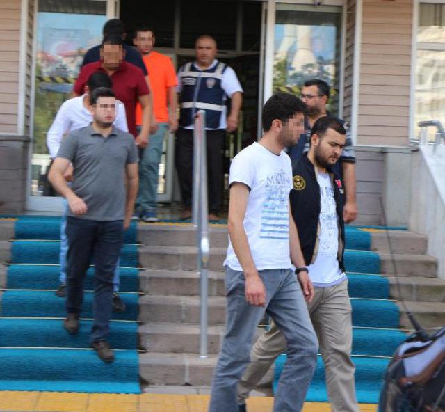 Kırıkkale'de FETÖ şüphelisi 8 asker adliyede