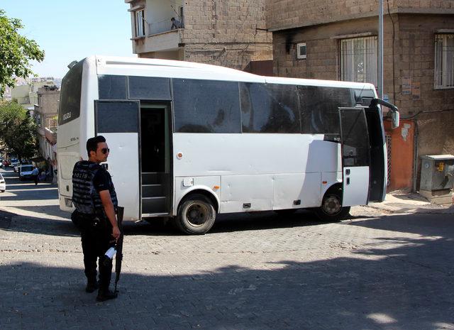 'Cinsel istismar' iddiasıyla ayağa kalkan mahallede polis önlemi