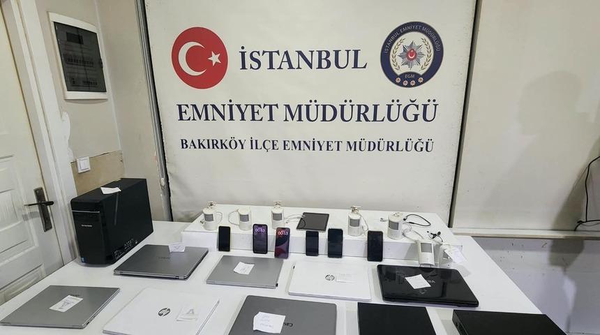Bakırk&ouml;y'de g&uuml;zellik merkezinde izinsiz g&ouml;r&uuml;nt&uuml; kaydedildiği iddiasıyla 2 ş&uuml;pheli adliyede