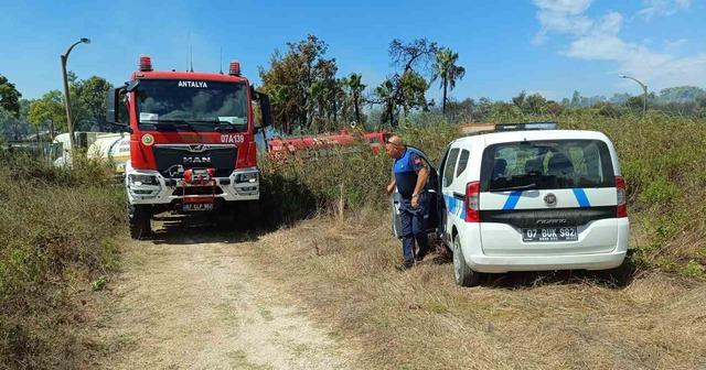 Manavgat&rsquo;ta boğaz mendirek yolunda korkutan yangın 2