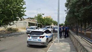 Kayıp gençten ailesine bıçaklı tehdit iddiası