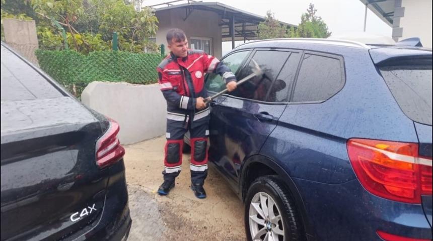 Belen&rsquo;de ara&ccedil;ta mahsur kalan bebek kurtarıldı