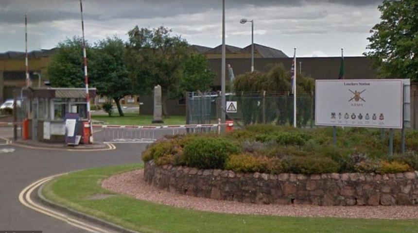 Kışlada seks skandalı ortaya çıktı, Kraliçe ziyaret etti