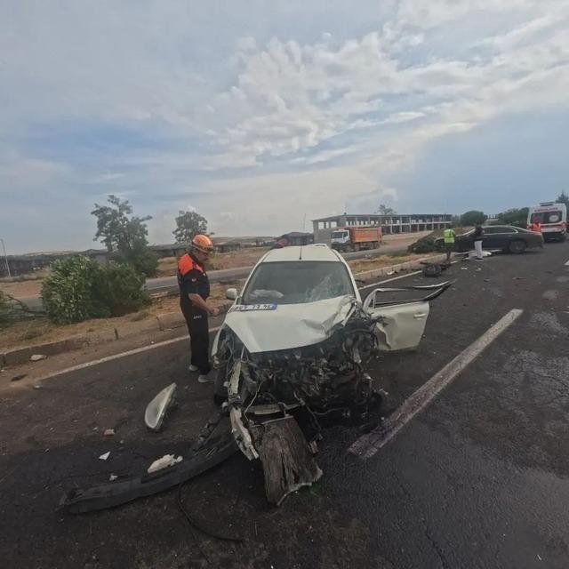 Elazığ’da trafik kazası: 2 yaralı 1