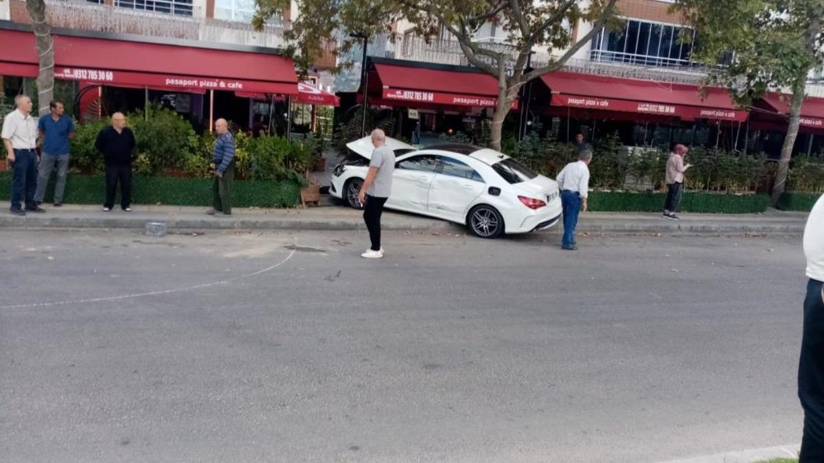 Nallıhan’da tır 2 otomobile çarptı: Yaralılar var - Güncel Haberler