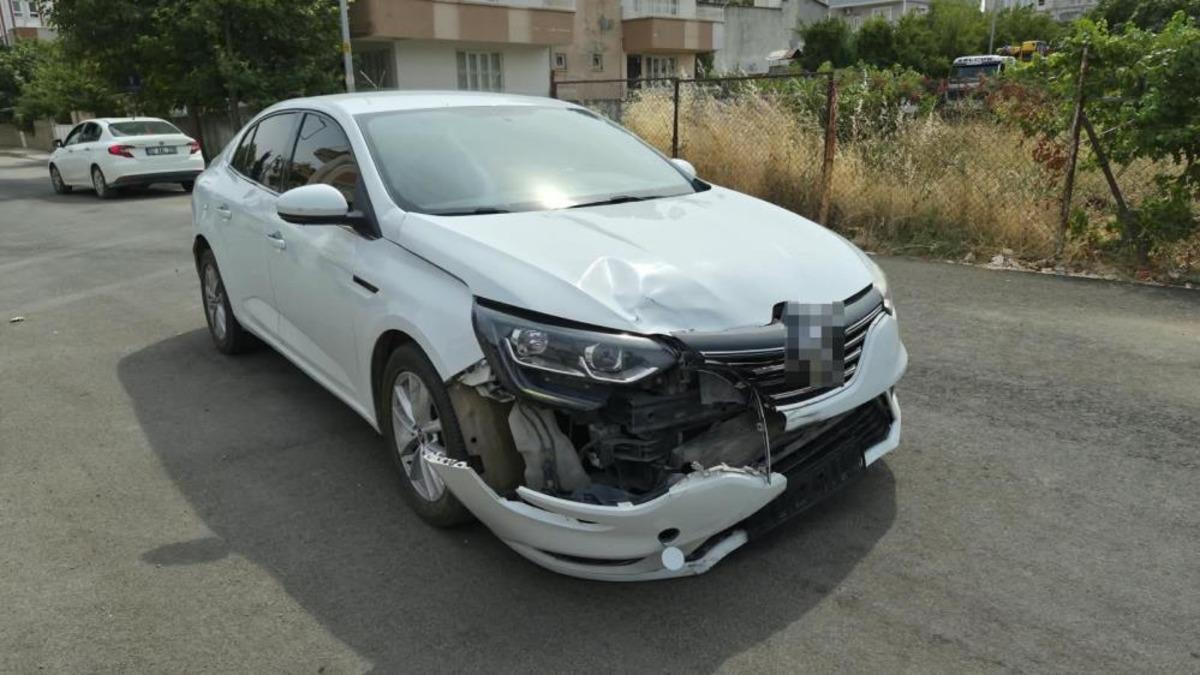 Motosiklet ile otomobil çarpıştı: 2 yaralı - Güncel Haberler