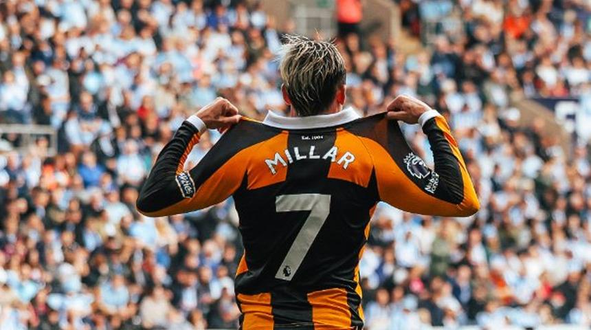 Hull City'den Premier Lig'e tarihi başlangı&ccedil;! Acun Ilıcalı'nın takımı zirveye y&uuml;r&uuml;yor