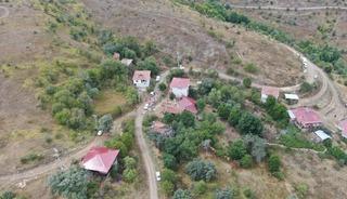 Tadilat yapılan k&ouml;y evi &ccedil;&ouml;kt&uuml;: 5 kişi kurtarıldı