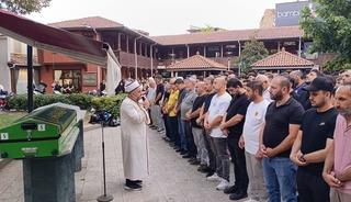 &Uuml;niversite hayali yarım kaldı: Arkadaşları tabutunu omuzladı