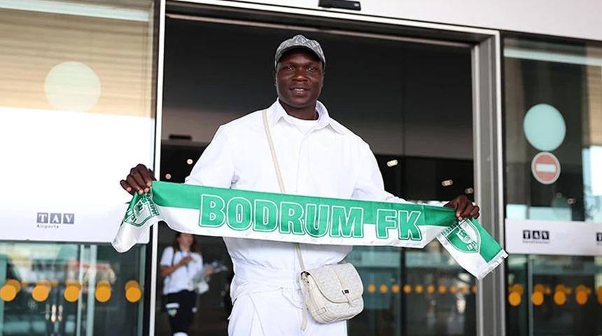 Aboubakar, T&uuml;rk futboluna geri d&ouml;nd&uuml;! "Tarih yazmak i&ccedil;in geldim