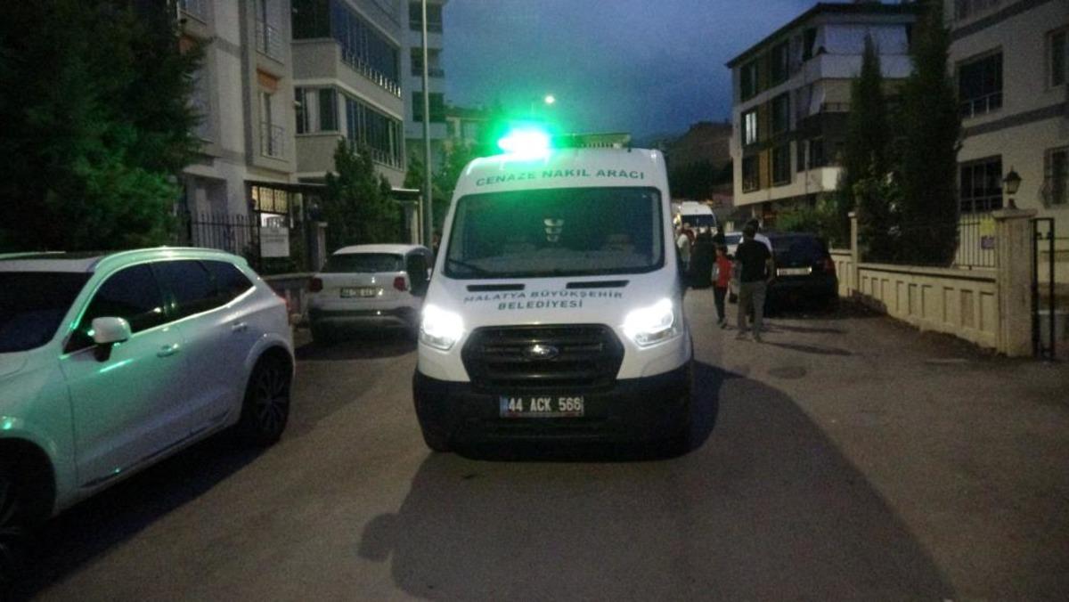 Malatya da iş adamı evinde &ouml;l&uuml; bulundu 2