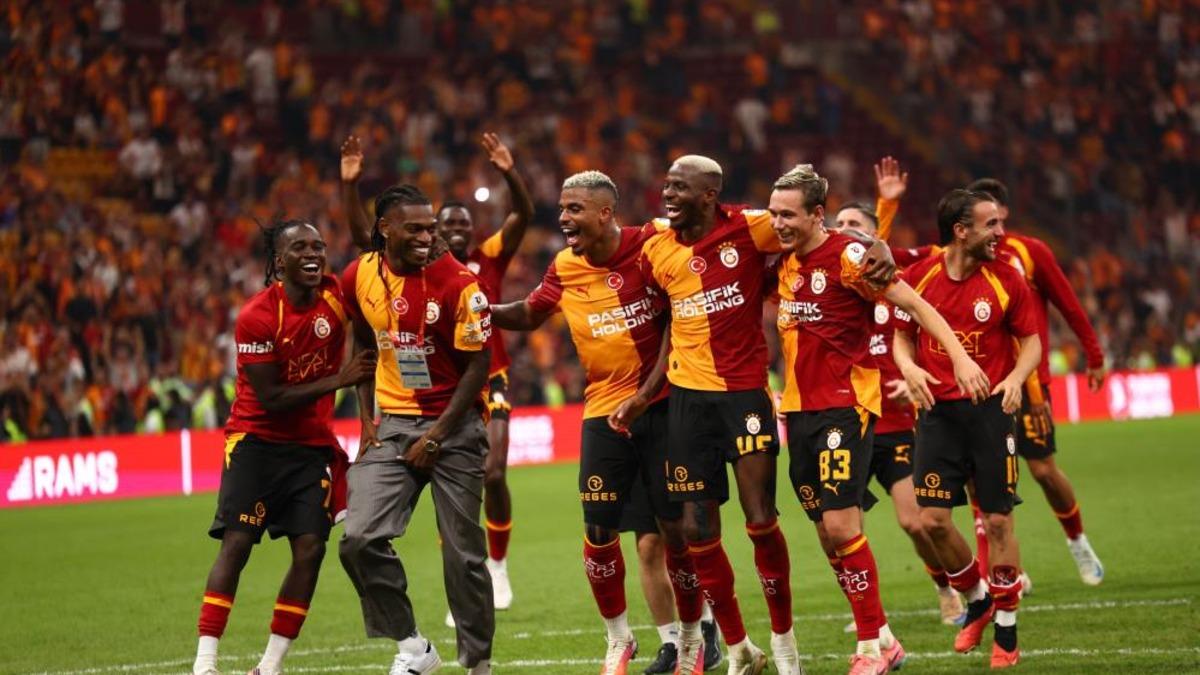Galatasaray'da galibiyet üçlüsü Rafael Leao ve Aleksey Batrakov'dan - Futbol