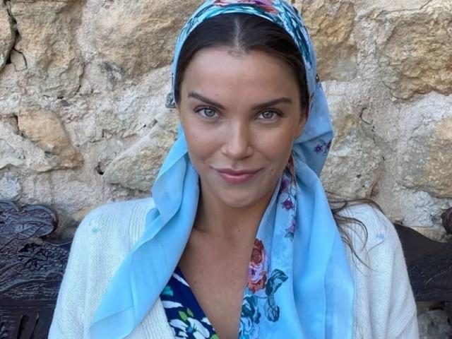 Yaren G&uuml;ldiken'den yaza veda: "Ağlayarak denize girdim"