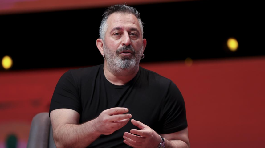 Cem Yılmaz kalp krizi ge&ccedil;irdi! Cem Yılmaz ka&ccedil; yaşında?