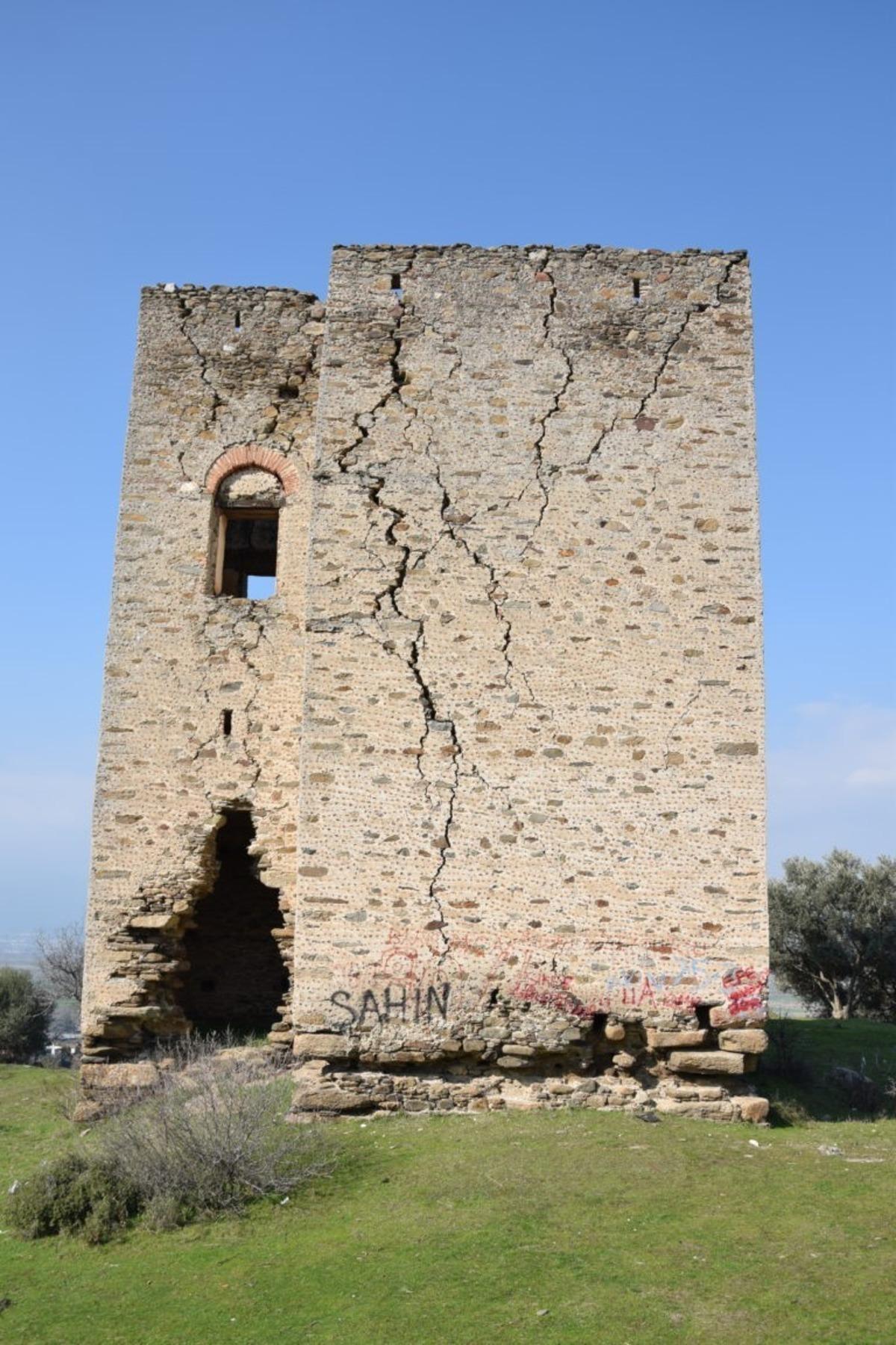 Ayakta kalabilen son 4 ten 1 i: 1300 yılından beri o ilimizi süslüyor 2