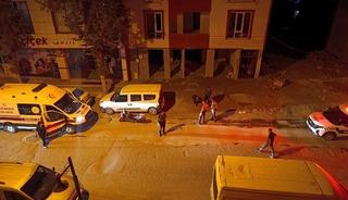 Cadde ortasında saldırıya uğrayan gen&ccedil; yaralandı