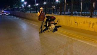 Elektrikli motosikletiyle alkoll&uuml; yakalandı, 52 bin lira ceza yedi
