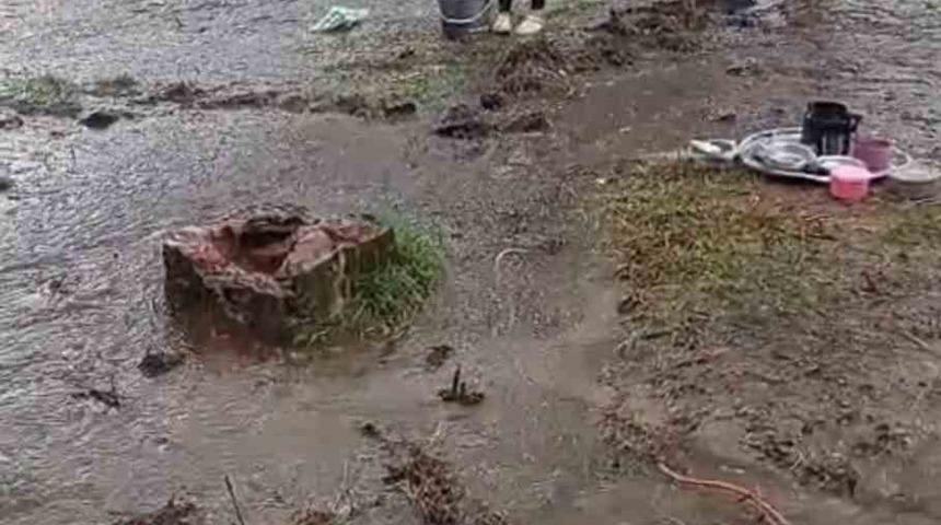 Samsun&rsquo;a giden fındık iş&ccedil;ilerini yağmur vurdu