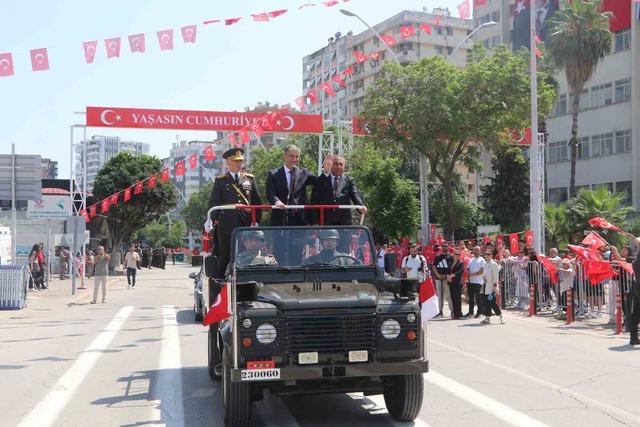 Adana&rsquo;da 30 Ağustos Zafer Bayramı kutlandı 10