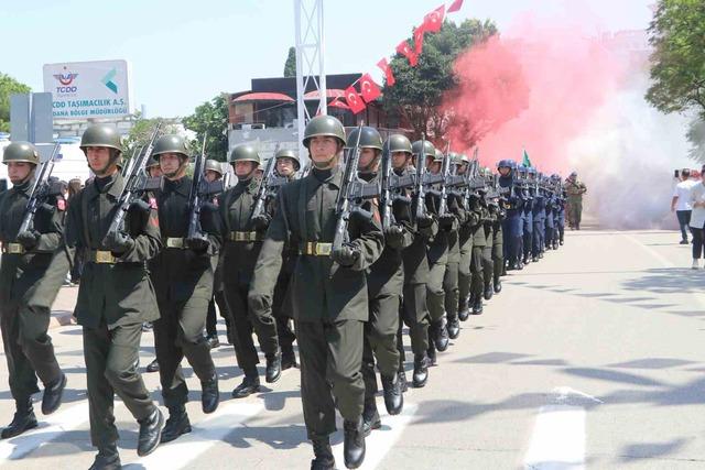 Adana&rsquo;da 30 Ağustos Zafer Bayramı kutlandı 7