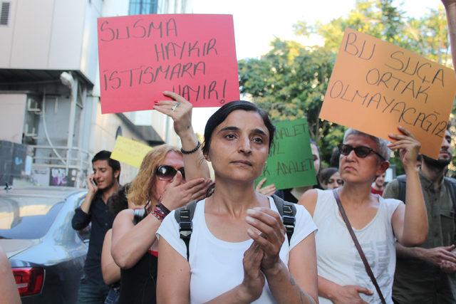 Kadıköy'de çocuk cinayetleri protestosu