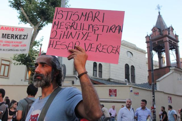 Kadıköy'de çocuk cinayetleri protestosu