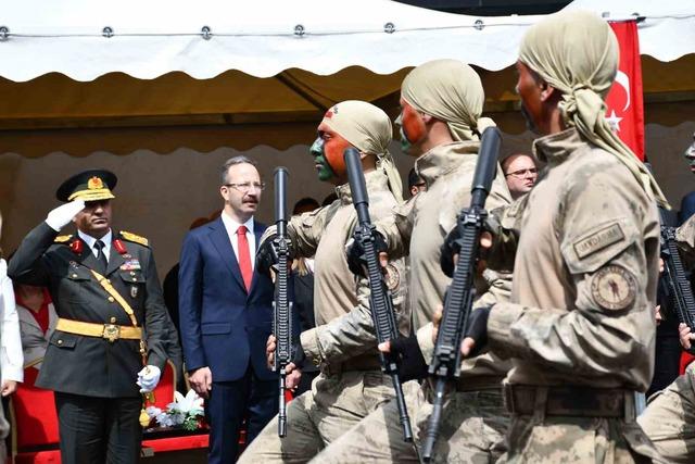 Ardahan’da 30 Ağustos Zafer Bayramı törenle kutlandı 15