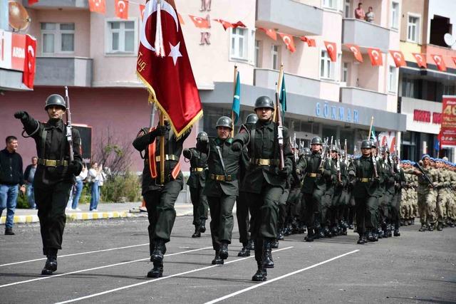 Ardahan’da 30 Ağustos Zafer Bayramı törenle kutlandı 13
