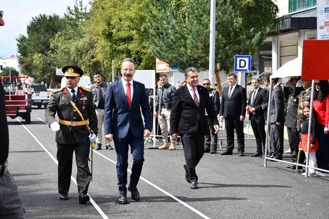 Ardahan’da 30 Ağustos Zafer Bayramı törenle kutlandı 7