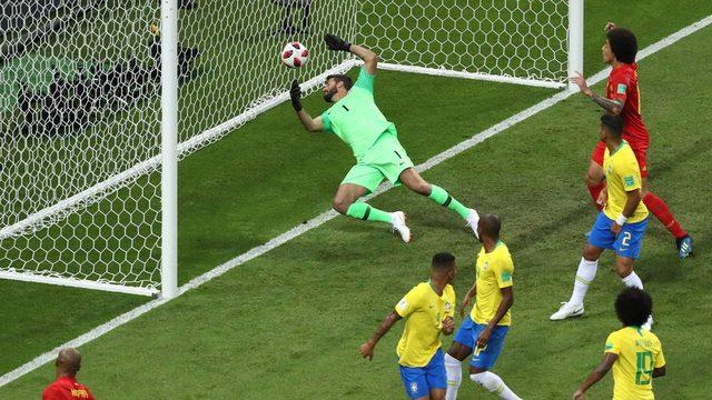 Brezilyalı Fernandinho'nun kendi kalesine attığı gol