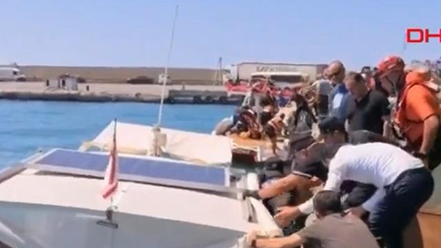 Girne'de batan yolcu gemisi için Türkiye'den destek gönderildi! Peş peşe açıklamalar