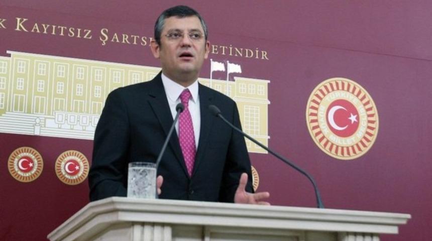 CHP'li &Ouml;zg&uuml;r &Ouml;zel: Erdoğan tek başına! AK Partililere ihtiyacı yok