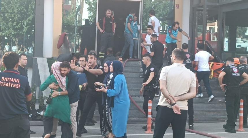 Spor salonundaki yangında Mehmet Şimşek'in yeğeni hayatını kaybetti