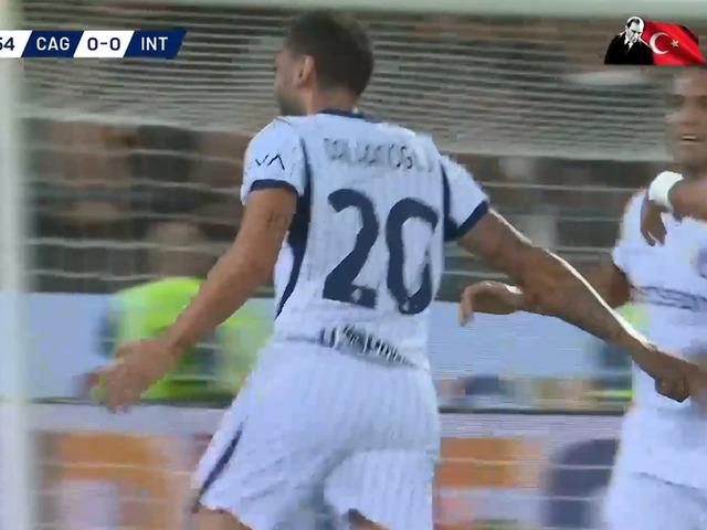 Hakan &Ccedil;alhanoğlu yine sahnede! Kaleciyi uyuttu, Inter'i &ouml;ne ge&ccedil;irdi