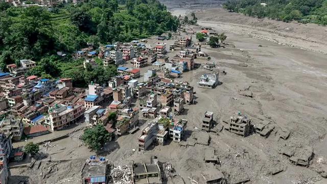 Nepal'deki sel felaketinde can kaybı 788’e yükseldi
