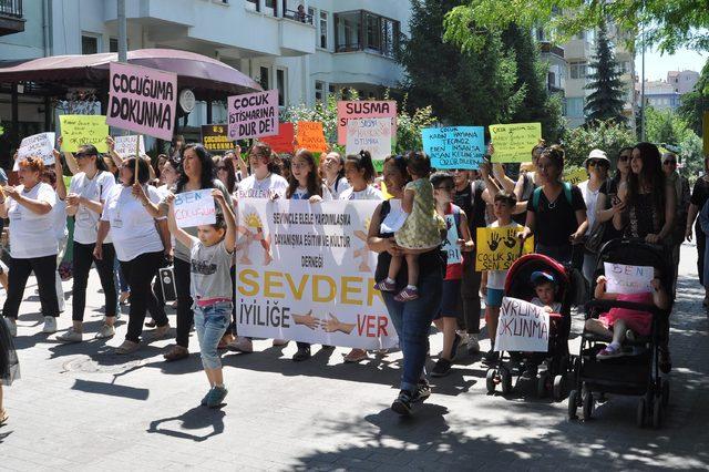 Eskişehir'de çocuk istismarına tepki yürüyüşü