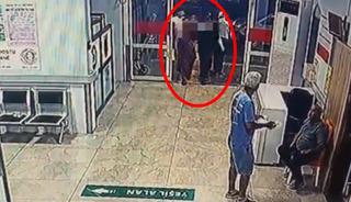 Yer: Mersin! 16 yaşındaki &ccedil;ocuk hastane tuvaletinde doğum yapıp bebeği &ccedil;&ouml;pe attı... 'Kuzen' iddiası kan dondurdu