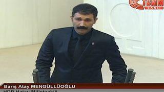 HDP milletvekili Barış Atay yemin ederken TBMM karıştı