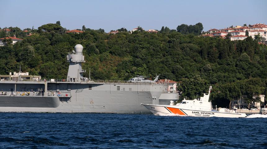 ABD savaş gemisi boğazdan ge&ccedil;ti