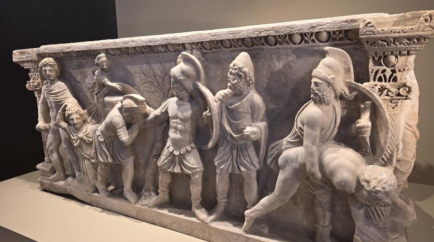 Troya&rsquo;nın hik&acirc;yesi Roma&rsquo;da 2 milyonu aşkın ziyaret&ccedil;iyle buluştu