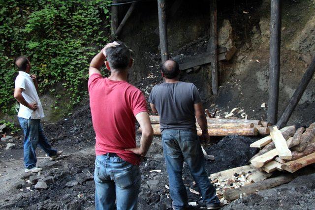 Zonguldak'ta maden ocağında göçük: 2 işçi mahsur (2)
