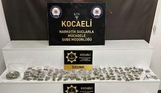 Kocaeli'de uyuşturucu operasyonlarında yakalanan 5 zanlı tutuklandı
