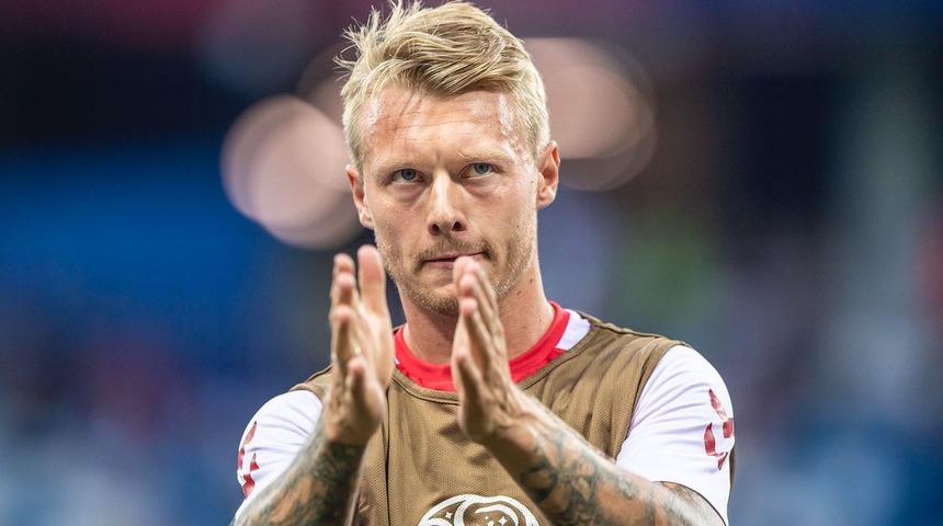 Galatasaray'la adı ge&ccedil;en Simon Kjaer'in menajerinden transfer a&ccedil;ıklaması!