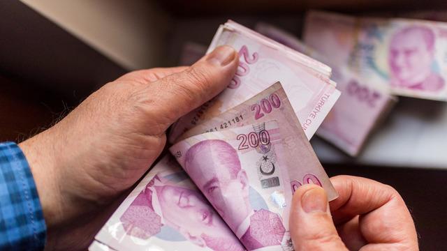 25.000 TL'ye varan faizsiz ve masrafsız taksitli nakit avans!