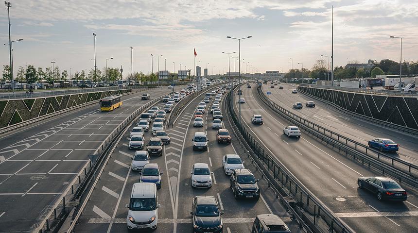 Trafikte yeni d&ouml;nem yarın başlıyor: Alo 193 t&uuml;m ara&ccedil; sahiplerini ilgilendiriyor